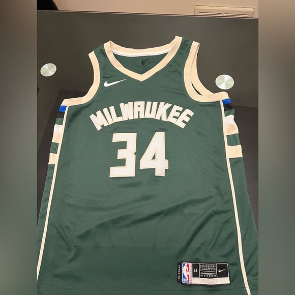 Milwaukee Bucks Antetokounmpo Jersey - Picture 2 of 4